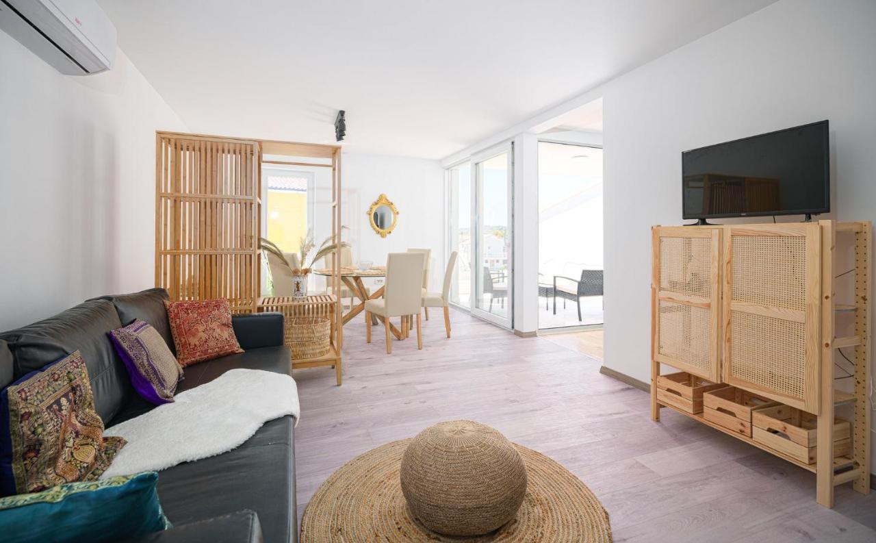 Vila Regina Apartment Regina With Swimming Pool Jezera Exterior foto