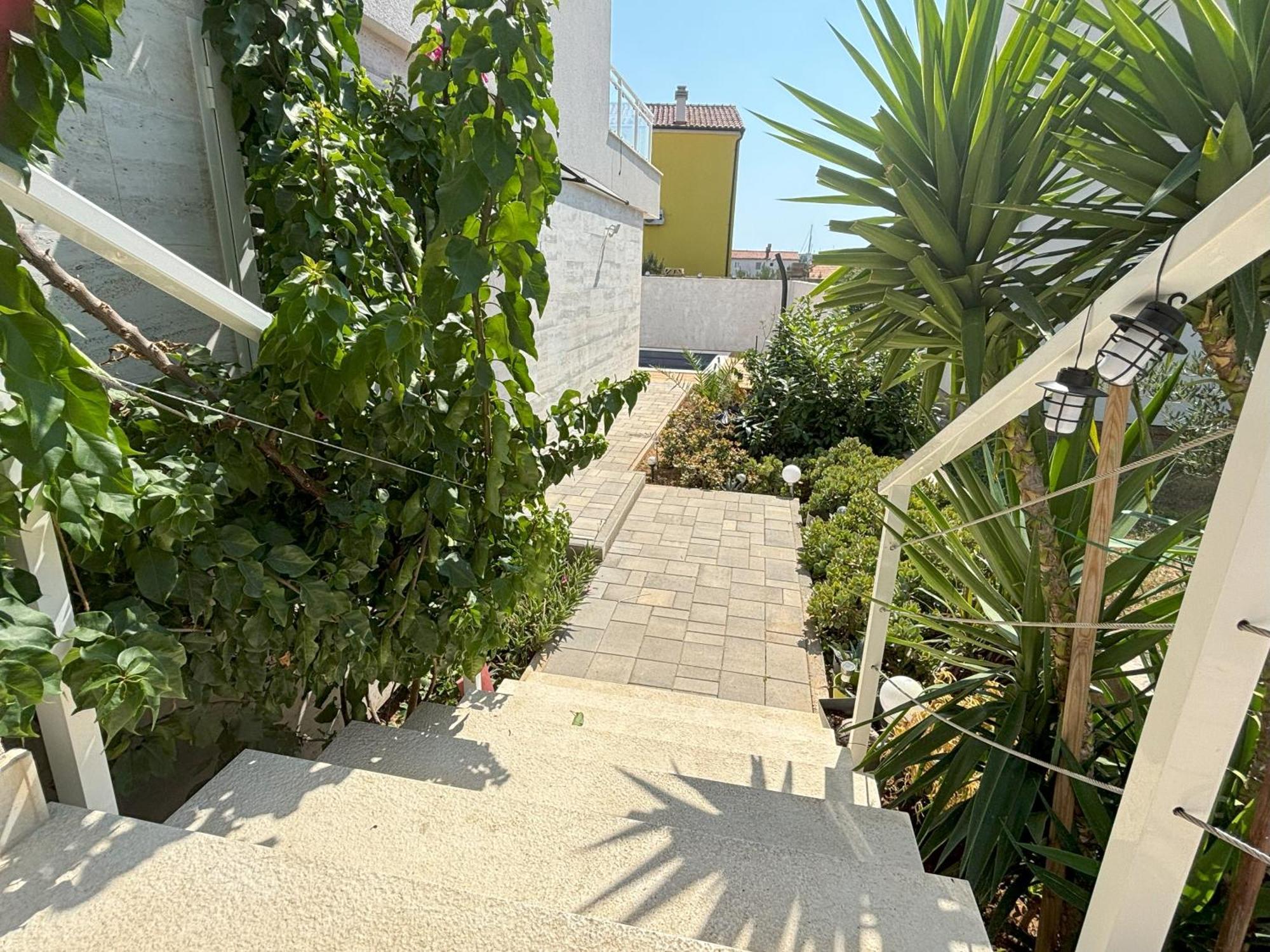 Vila Regina Apartment Regina With Swimming Pool Jezera Exterior foto