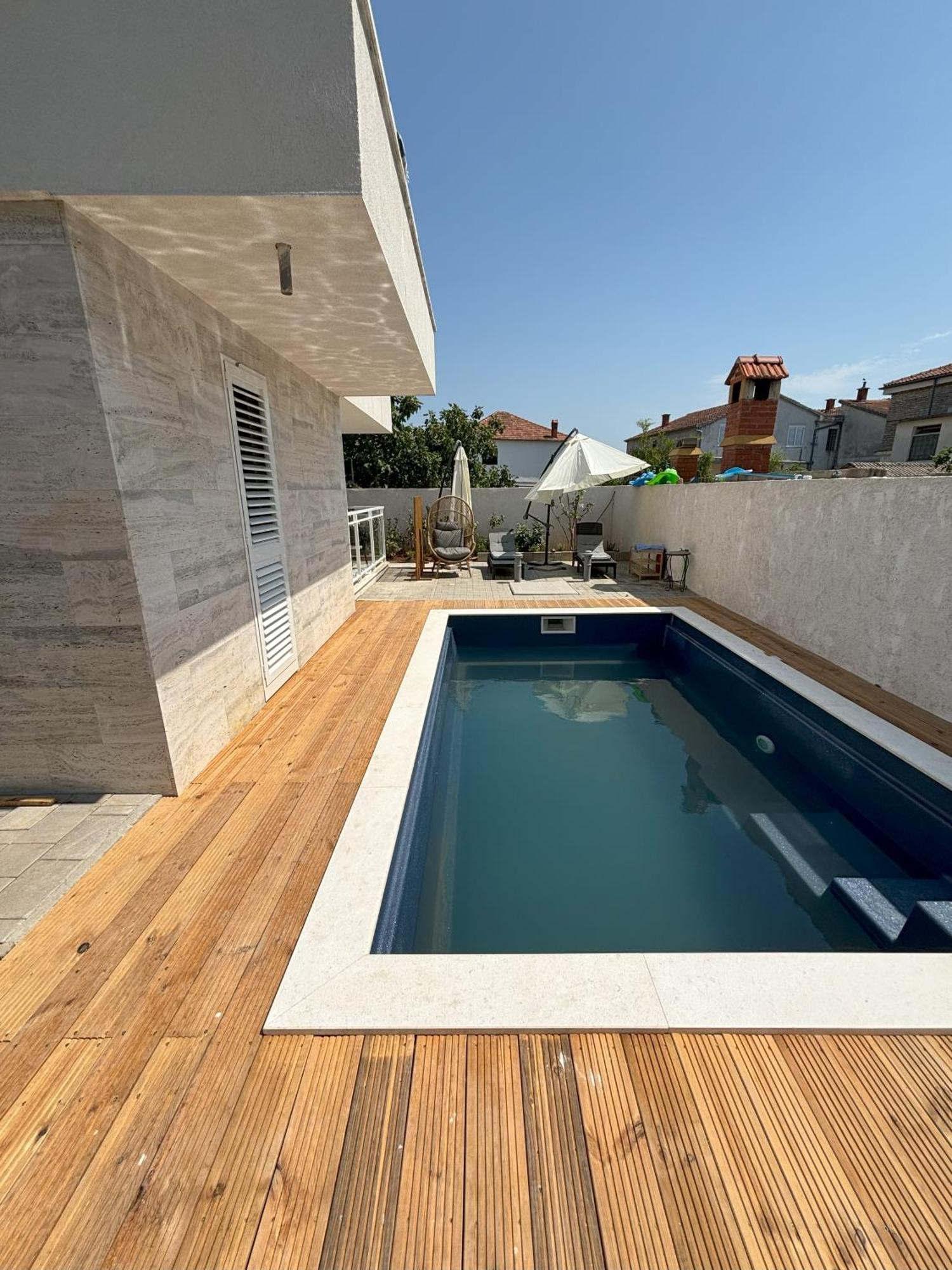 Vila Regina Apartment Regina With Swimming Pool Jezera Exterior foto